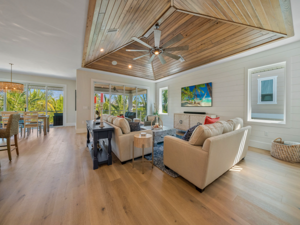 Exquisite 4 Bedroom Vacation Rental with Great Amenities
